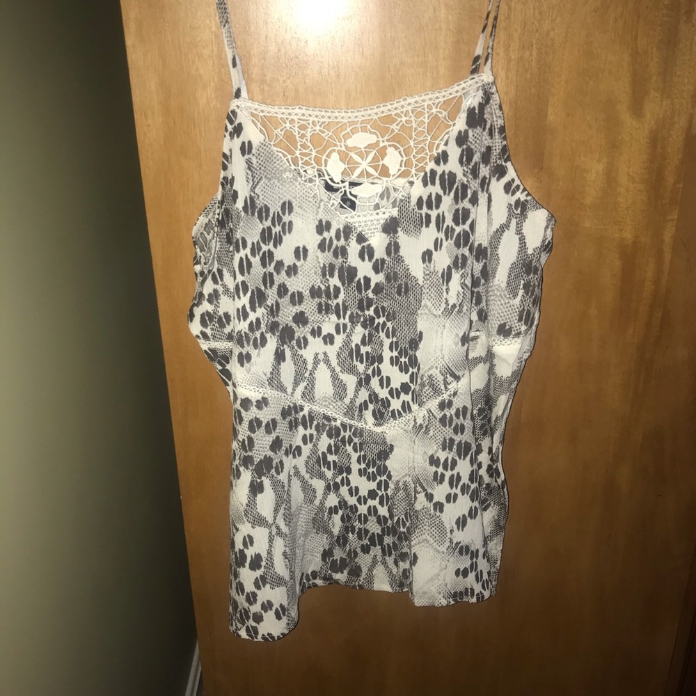 Express NWT Woman’s Size Medium Animal Print Cami - Picture 3 of 16